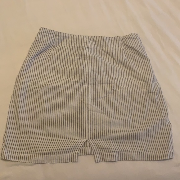Brandy Melville Striped Skirt - Picture 2 of 2